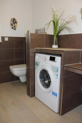 Badezimmer Erdgeschoss Waschmaschine