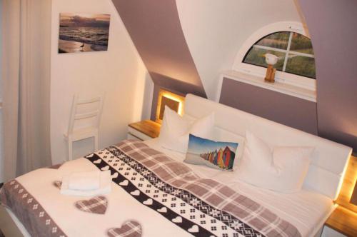 Schlafzimmer 1 mit Doppelbett