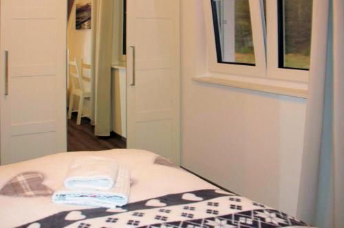 Schlafzimmer 1 Spiegelschrank